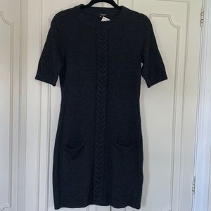 NWT Liquid sweater dress. Sz medium. Adorable!